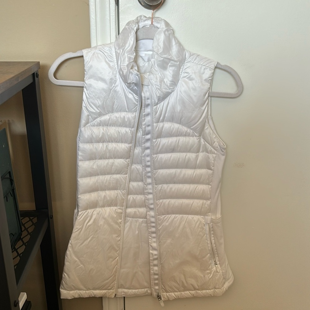 Lululemon White Vest Size 2